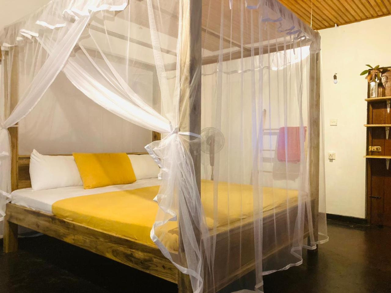 Bed and Breakfast Salty Garden Arugambay Arugam Bay Habitación foto